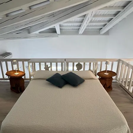 L'attico Del Porto Apartment
